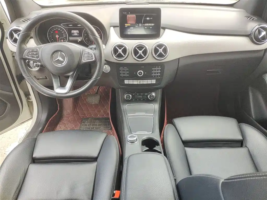Mercedes-Benz B-Class 2019 B 200 Fashion фото 10