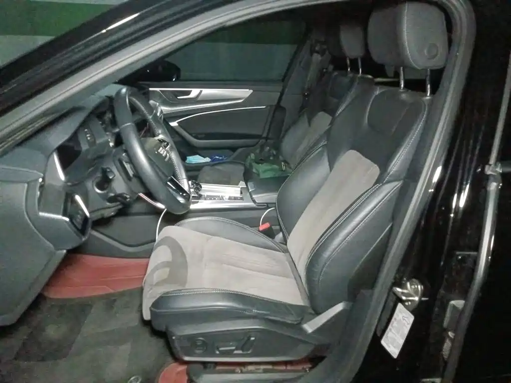 Audi A6L 2021 45 TFSI Exclusive Sport фото 12