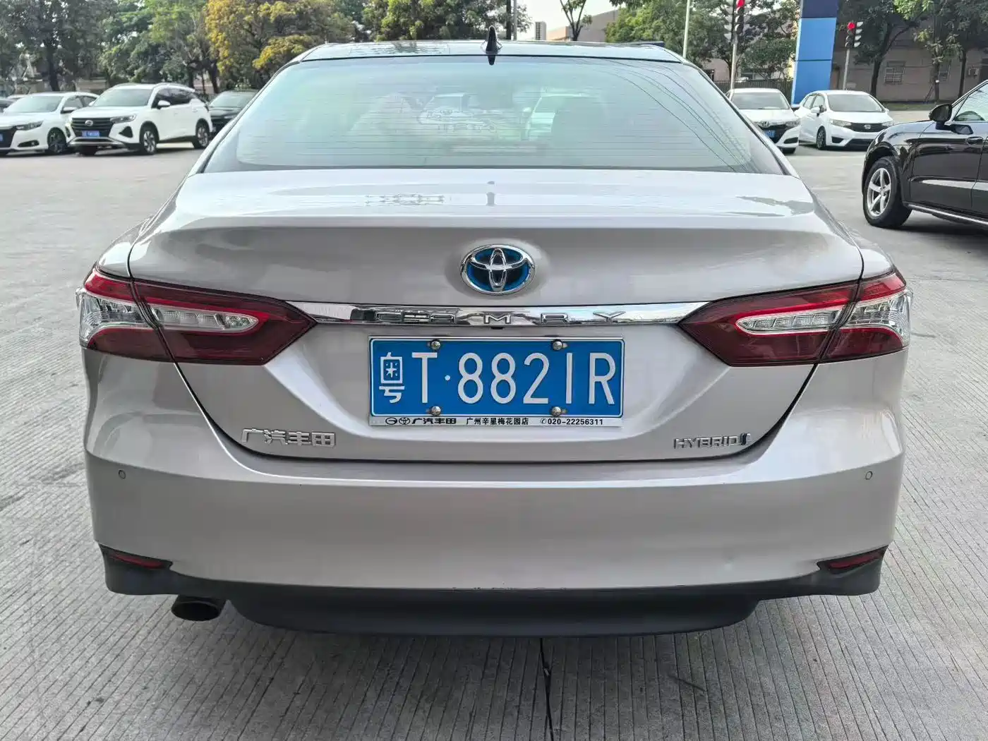 Toyota Camry 2021 Hybrid 2.5HG Luxury Edition фото 5
