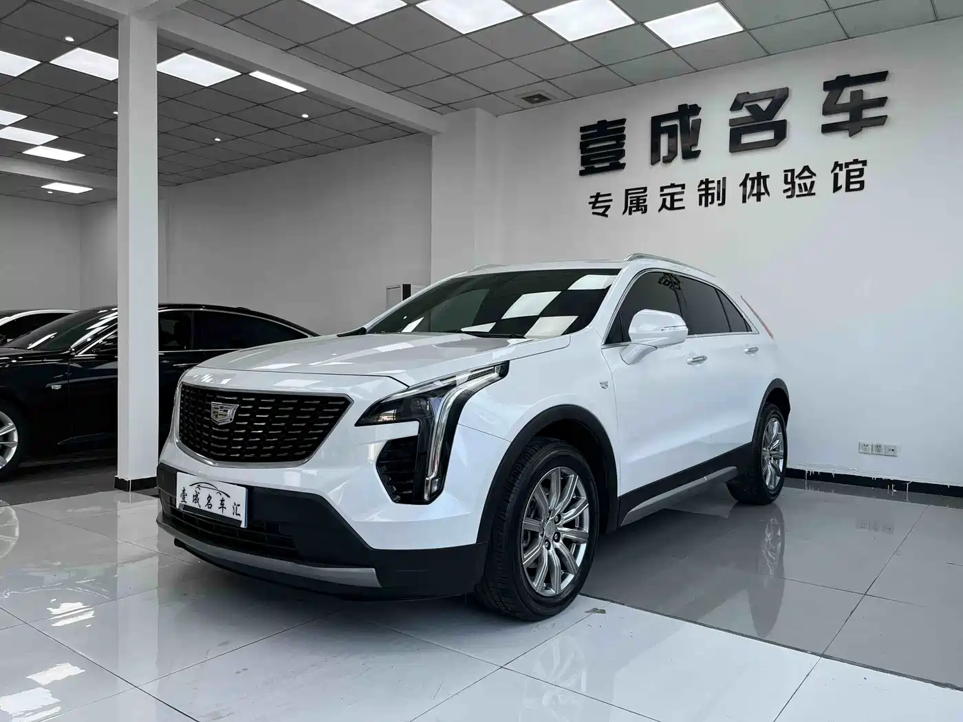 Cadillac XT4 2020 28T FWD Leading Trim