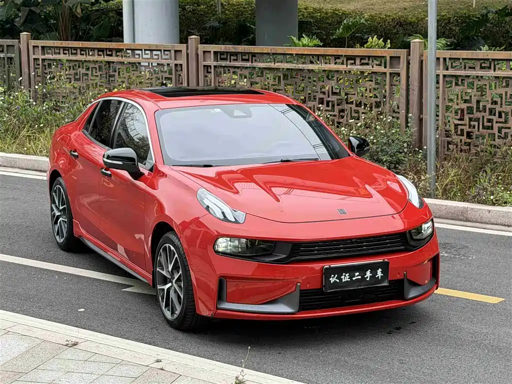 Lynk & Co 03 2021 2.0TD Auto Jin Champion Edition фото 2