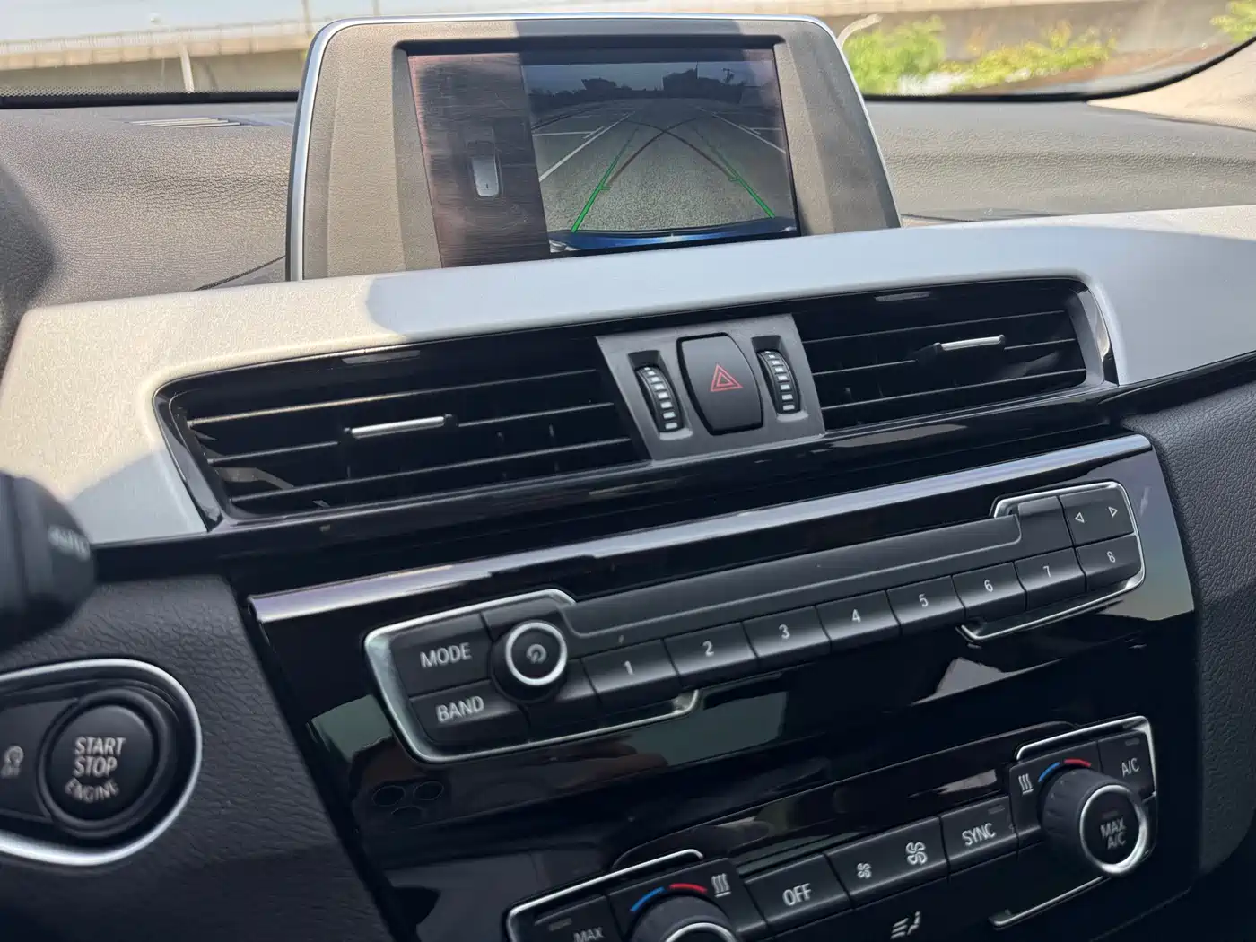 BMW X1 2019 sDrive20Li Leading Model фото 16