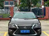 Фото 2 - Lexus ES