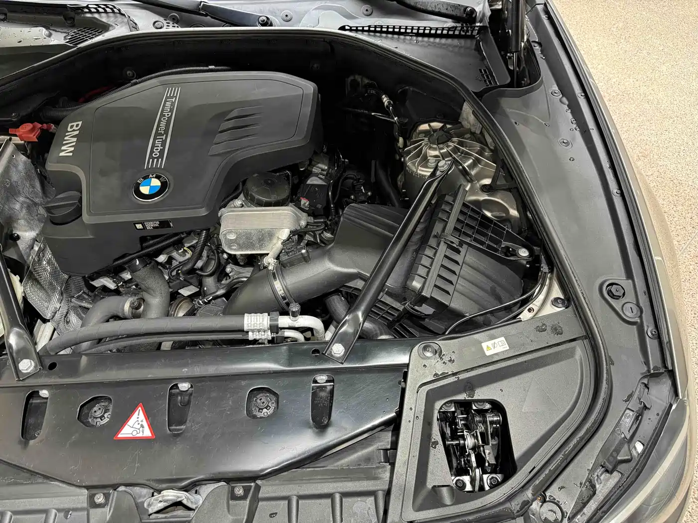 BMW 5 Series 2014 525Li Luxury Design Package фото 38