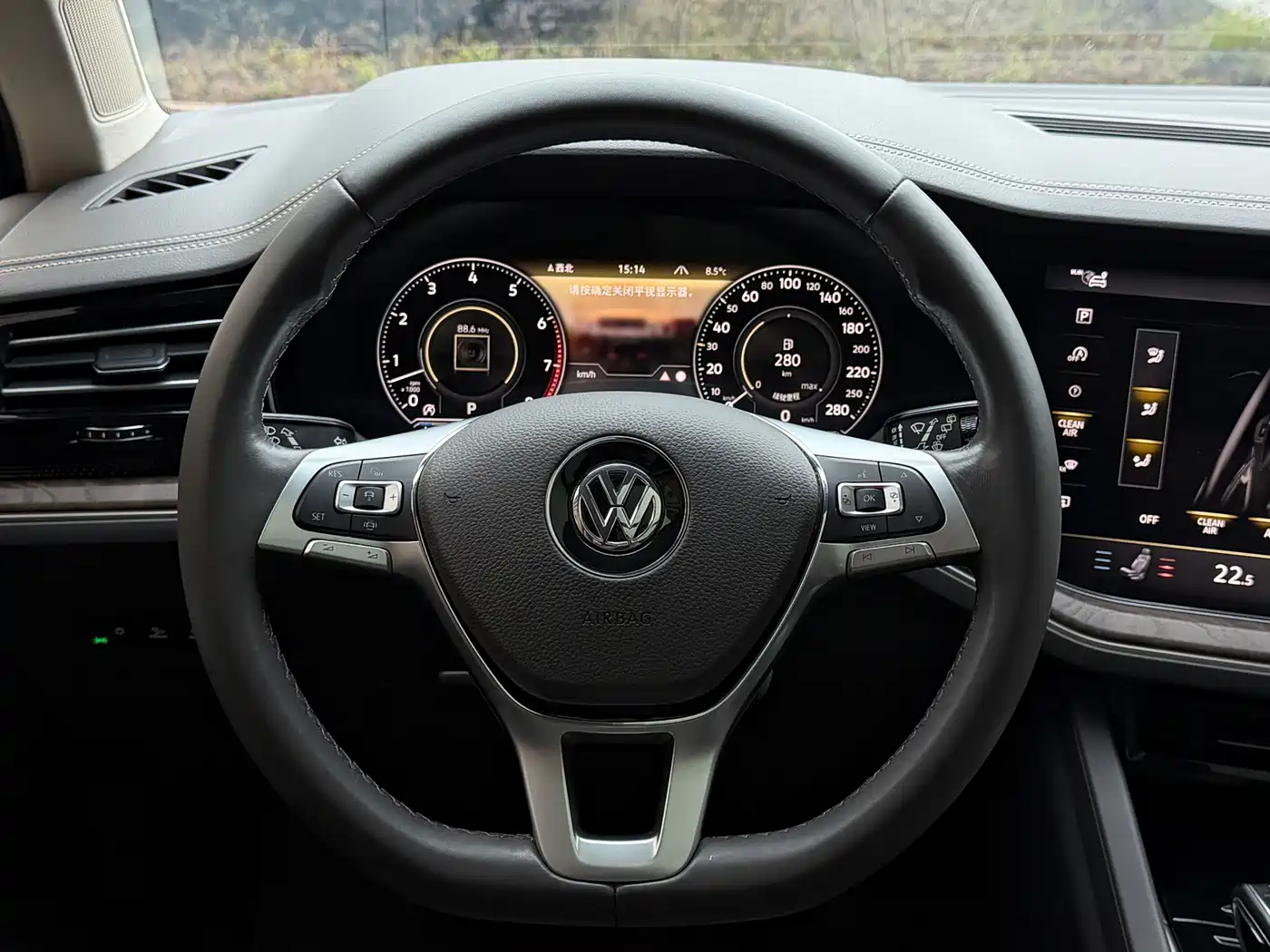Volkswagen Touareg 2019 3.0TSI Sharp Edge Edition China VI фото 21