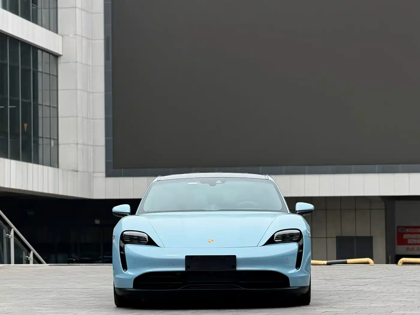 Porsche Taycan 2022 Facelift Taycan фото 2