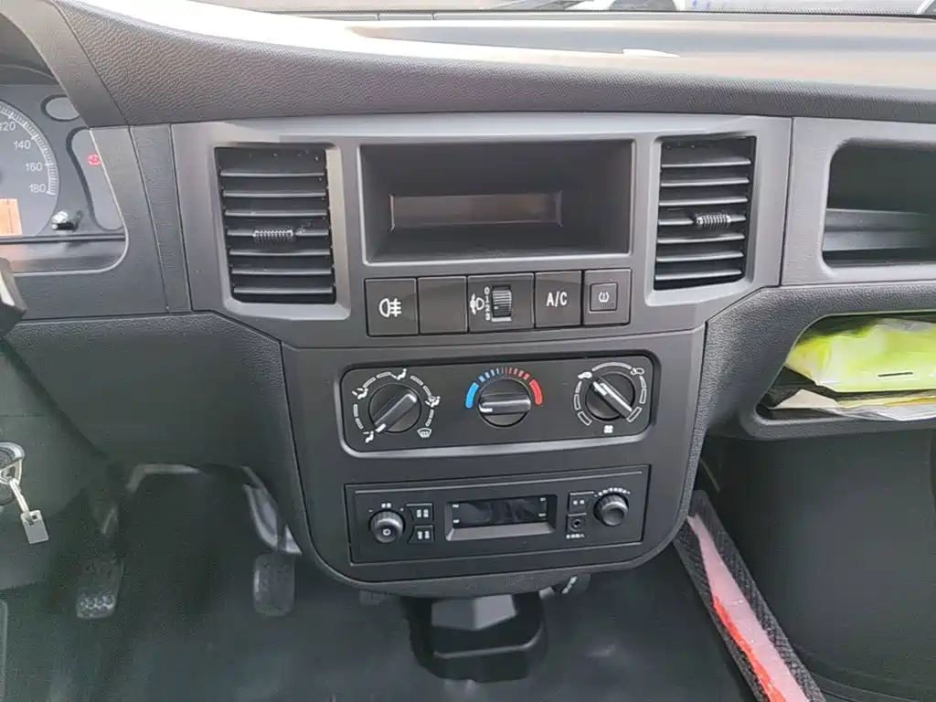 Wuling Motors Wuling Zhiguang 2026 2023 1.5L Utility 5/7-seater