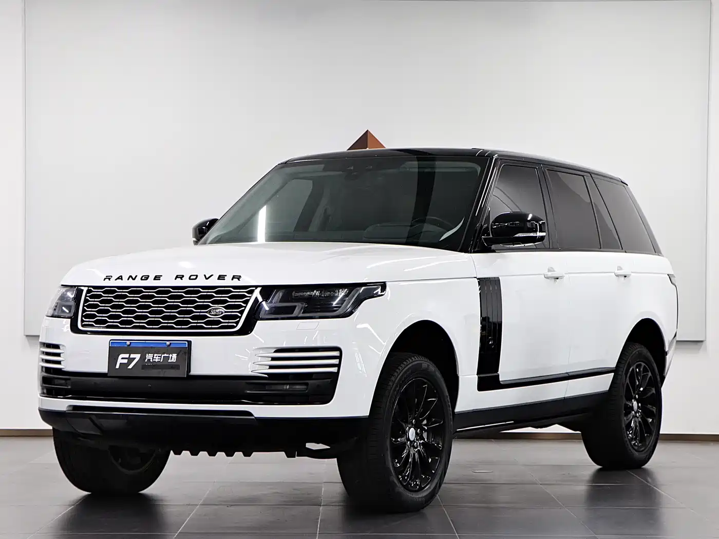 Land Rover Range Rover 2020 3.0 L6 Heritage Edition