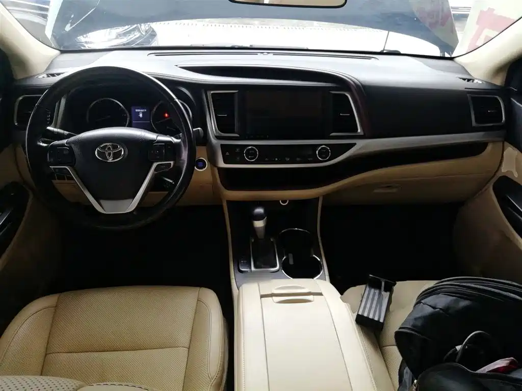 Toyota Highlander 2015 2.0T AWD Luxury Edition 7-seater фото 10