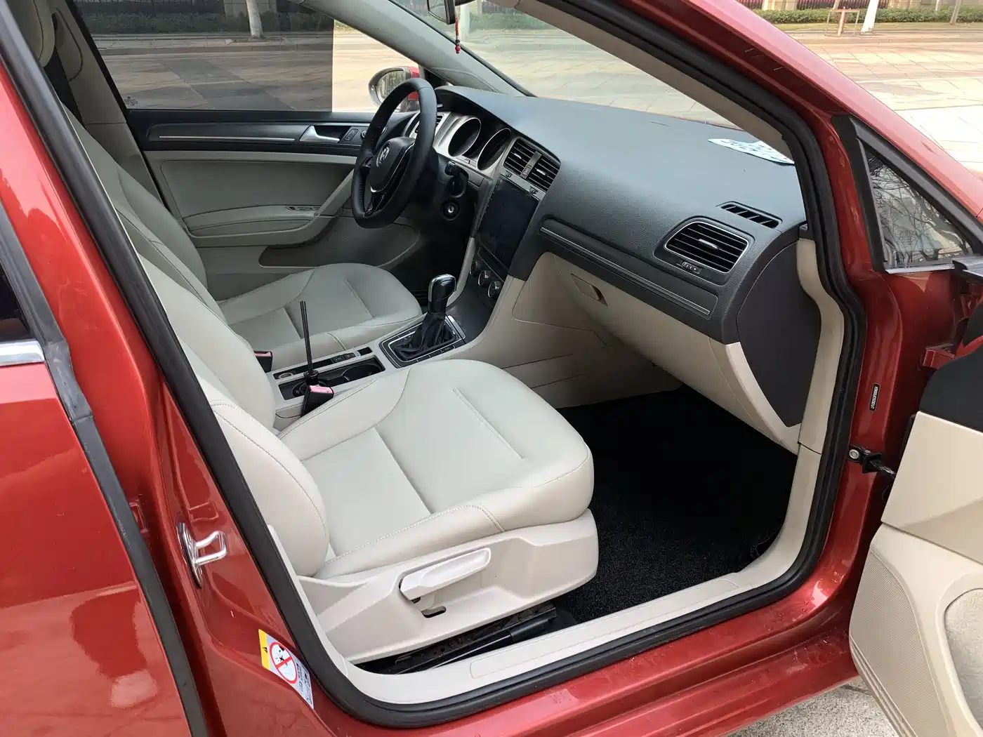 Volkswagen Golf 2015 1.4TSI Automatic Comfort фото 8