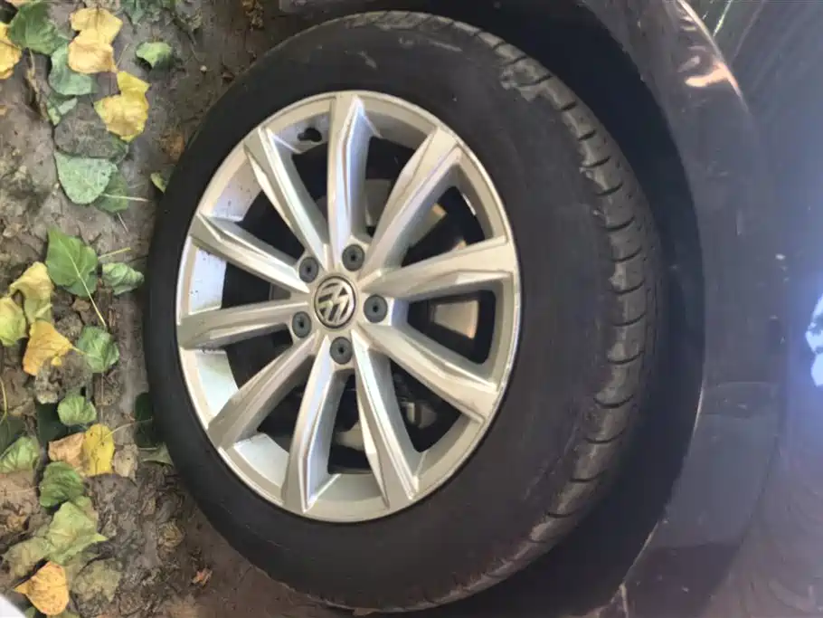 Volkswagen Passat 2016 330TSI DSG Honor Edition фото 6