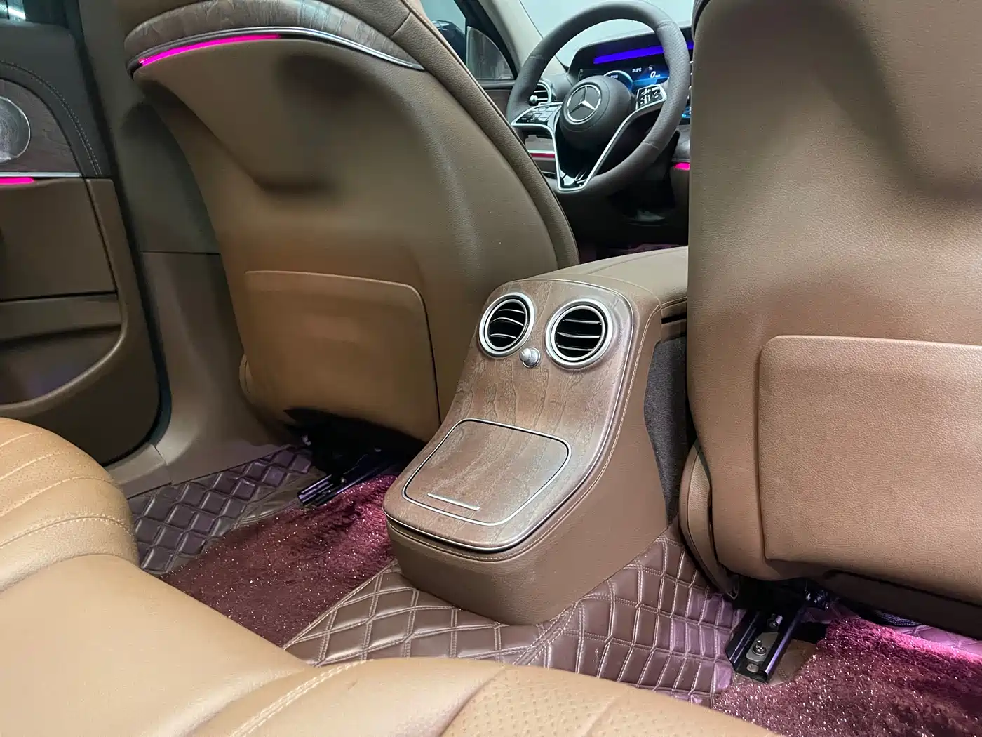 Mercedes-Benz E-Class 2021 E 300 L Luxury фото 11