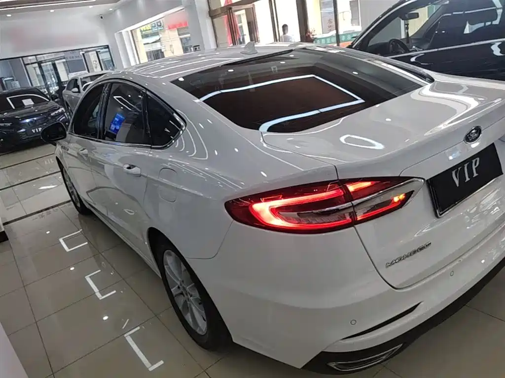 FORD MONDEO