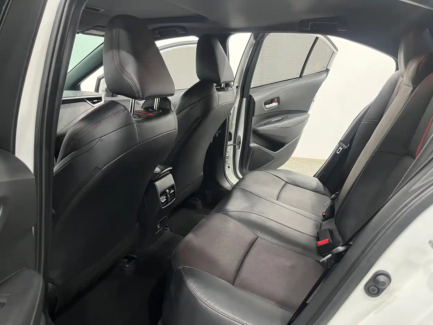 Toyota Levin 2022 185T CVT Sport Edition фото 6