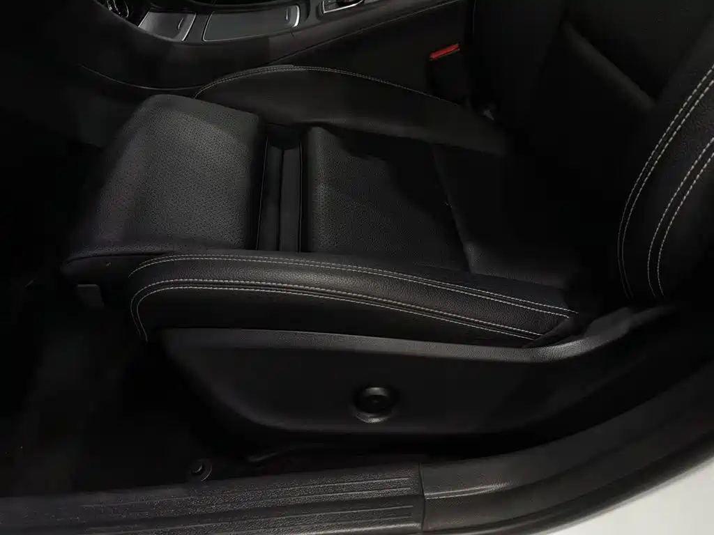 Mercedes-Benz GLA 2017 GLA 200 Fashion фото 20