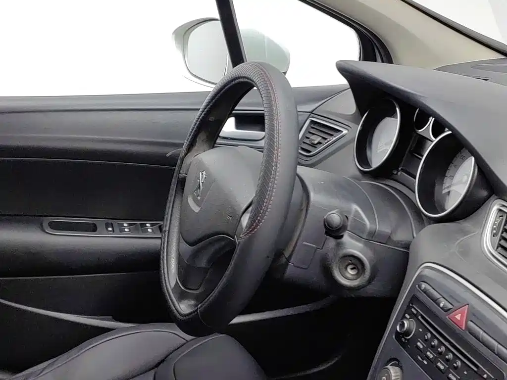 صورة 22 - Peugeot 308
