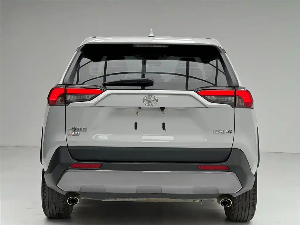 Toyota RAV4 Rongfang 2022 2.0L CVT 2WD Trend Edition фото 16