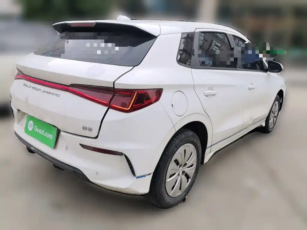 Фото 4 - BYD e2
