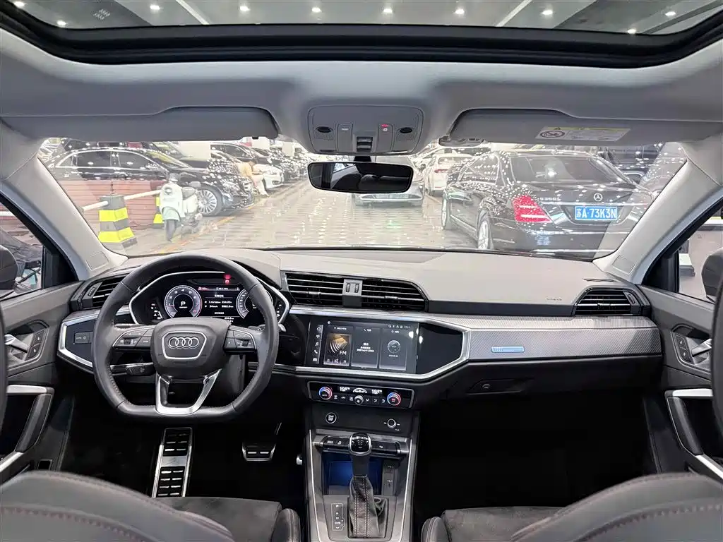 Audi Q3 2022 Model 40 TFSI RS Kit Speed Edition фото 24
