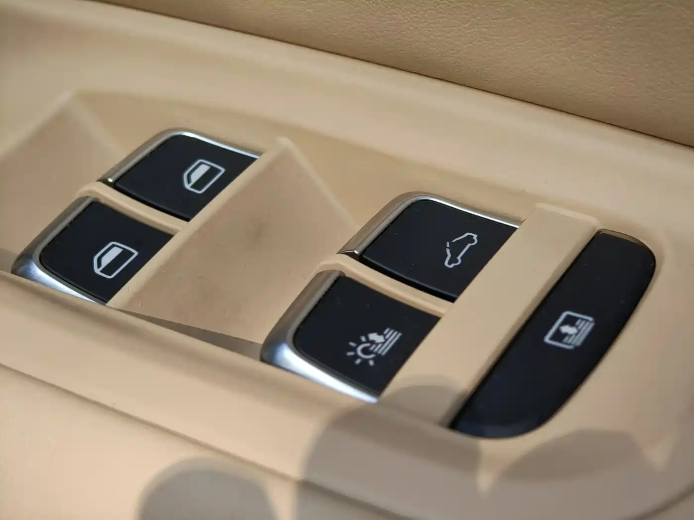 Audi A6L 2012 50 TFSI quattro Luxury фото 12