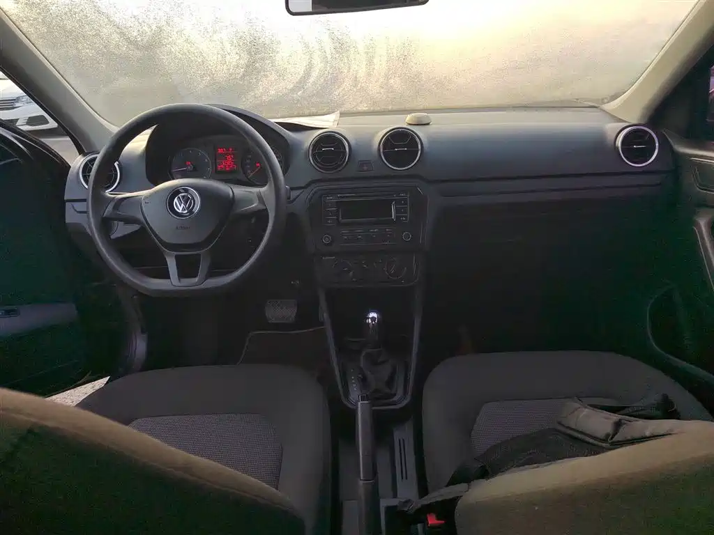 Volkswagen Jetta 2017 1.5L Automatic Fashion фото 10