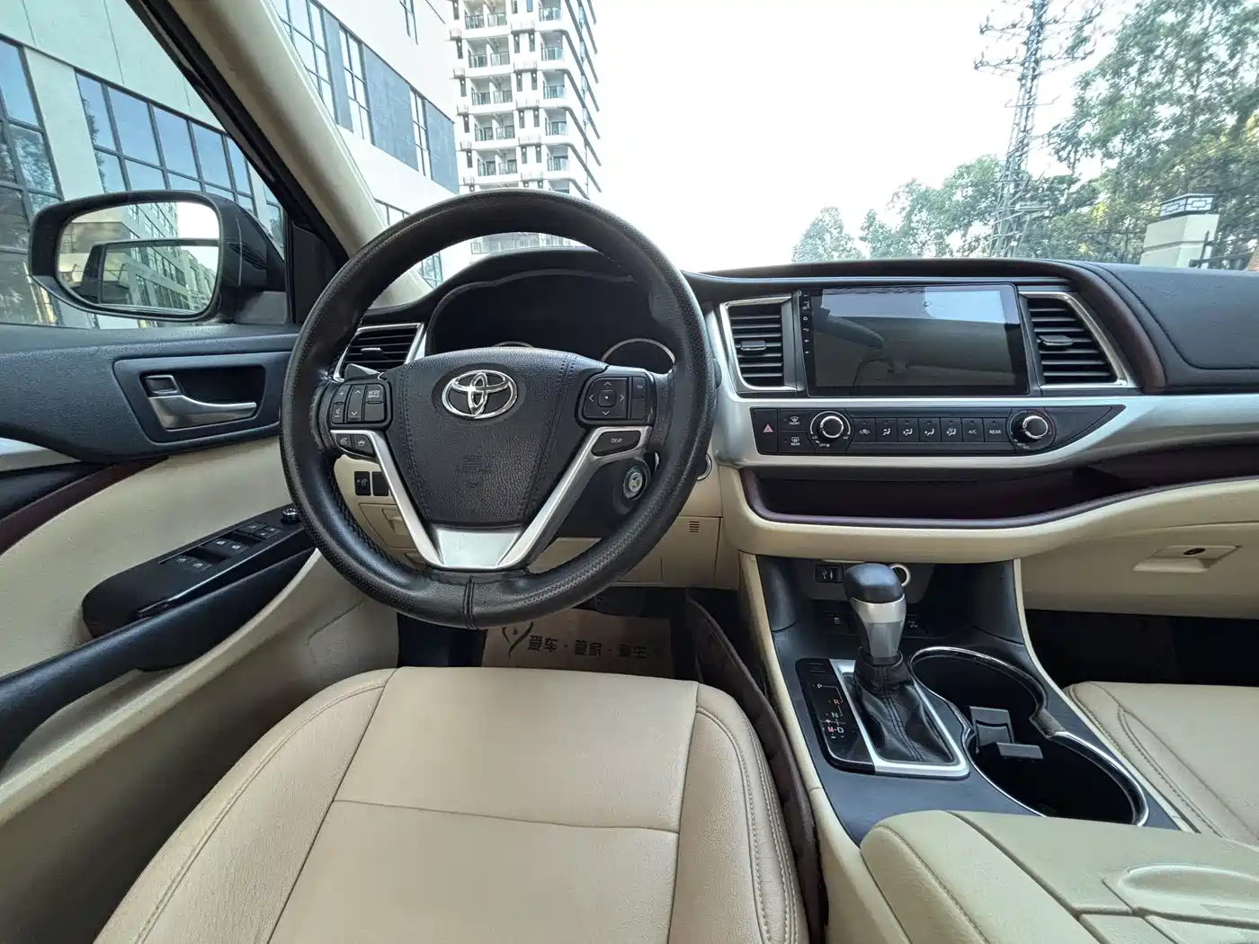 Toyota Highlander 2015 2.0T AWD Elite Edition 7-seater фото 7
