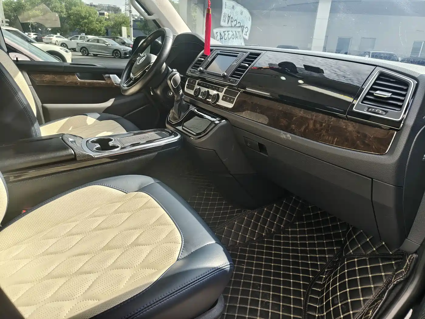 Volkswagen Multivan 2020 2019 2.0TSI 2WD Luxury 7-seater