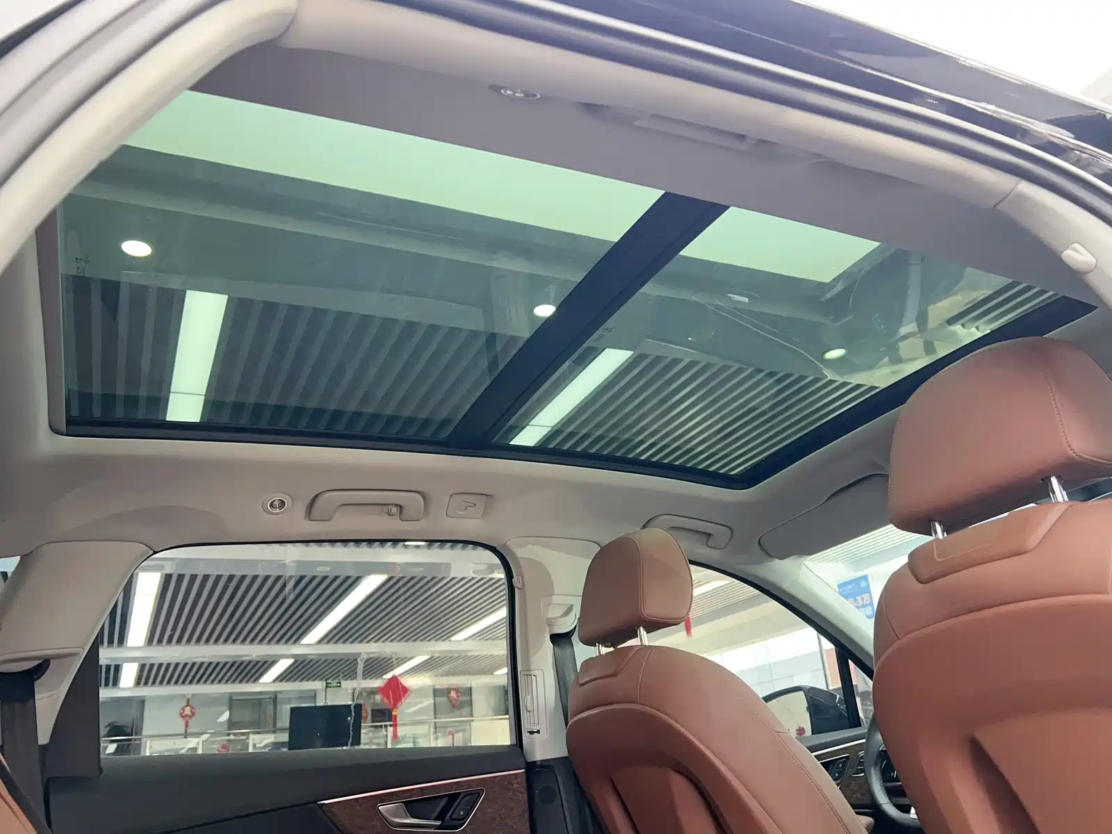 Фото 27 - Audi Q7