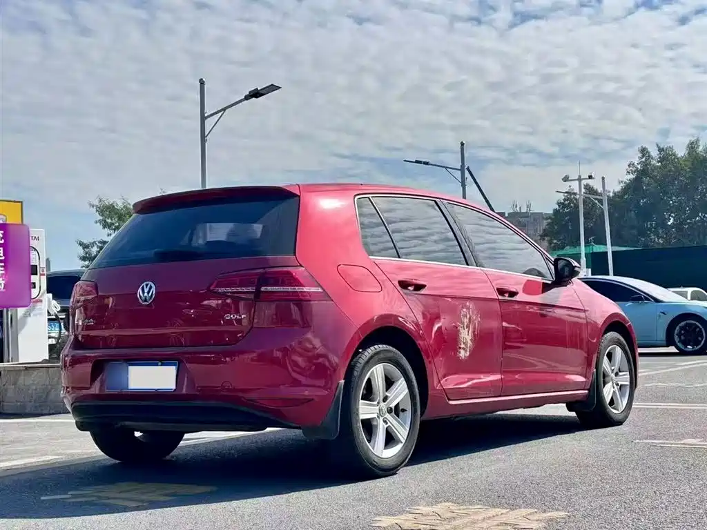 Volkswagen Golf 2016 1.6L Automatic Comfort фото 6