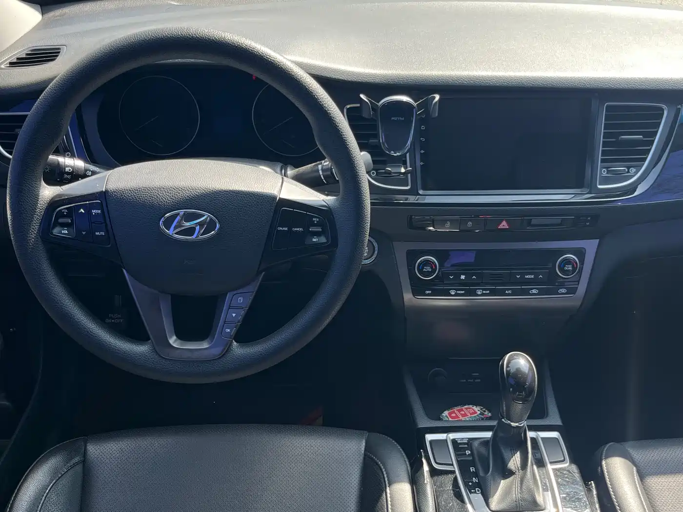 Hyundai Mistra 2016 1.8L Automatic Smart GLS фото 13