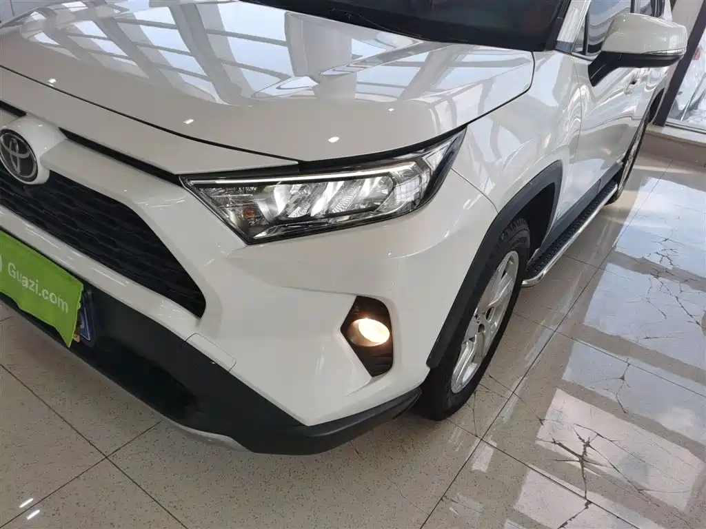 Toyota RAV4 Rongfang 2020 2.0L CVT 2WD Trend Edition фото 15