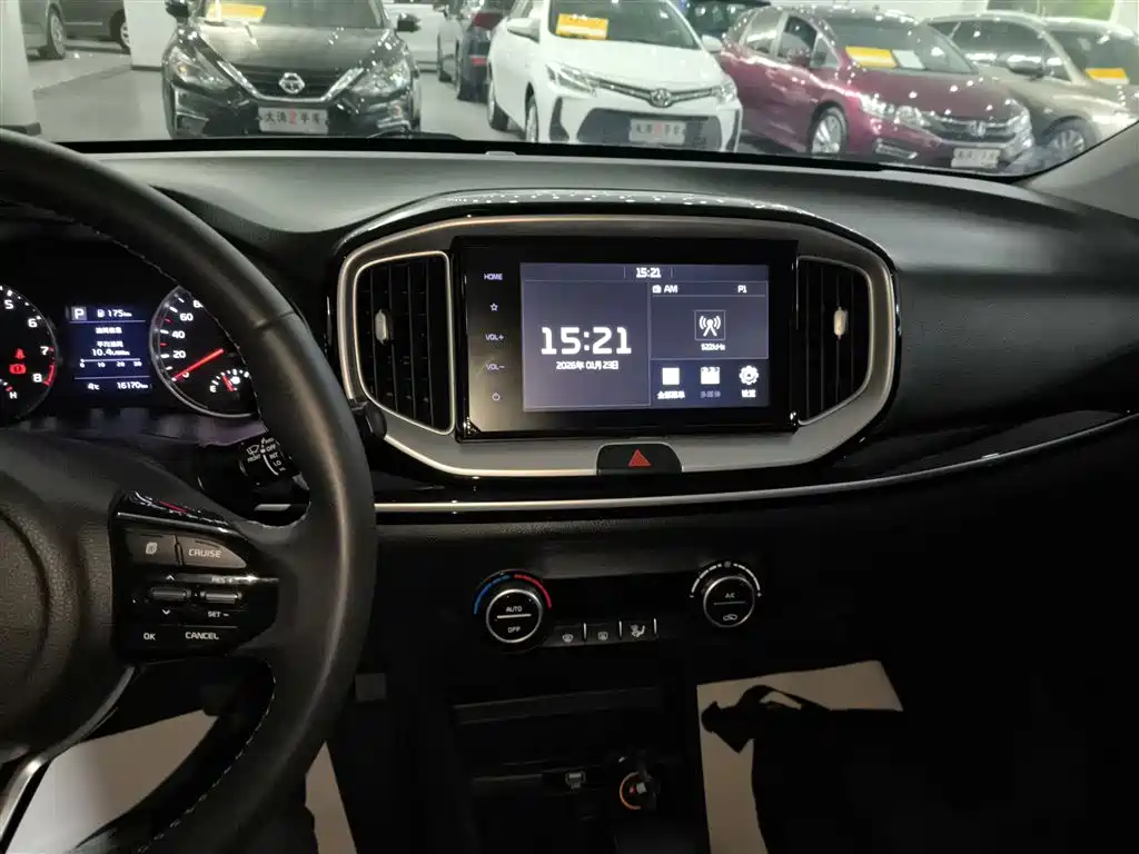 Kia KX1 2021 1.4L CVT Sunroof Version фото 5