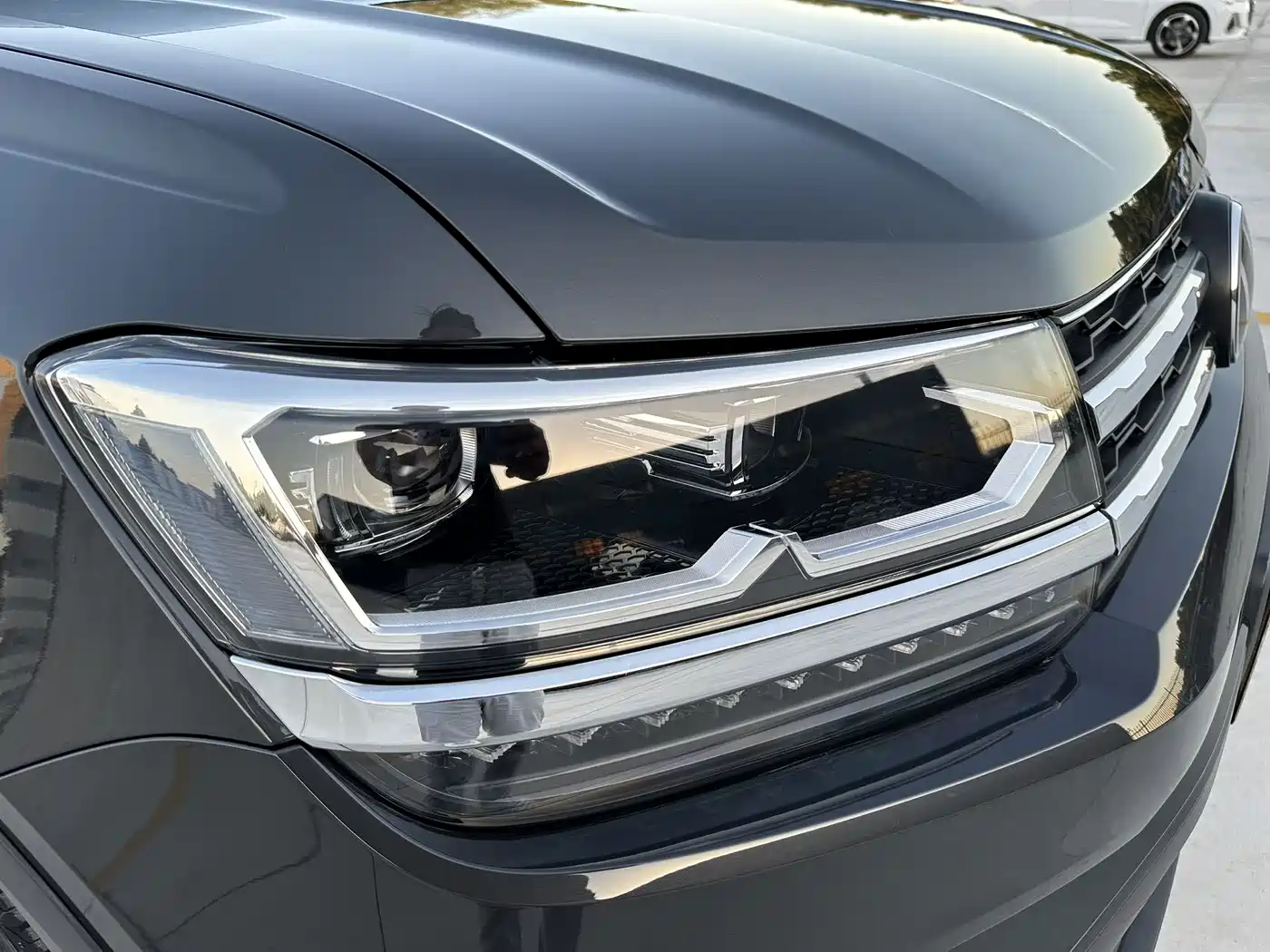 Volkswagen Tharu 2022 280TSI FWD Luxury Edition фото 16