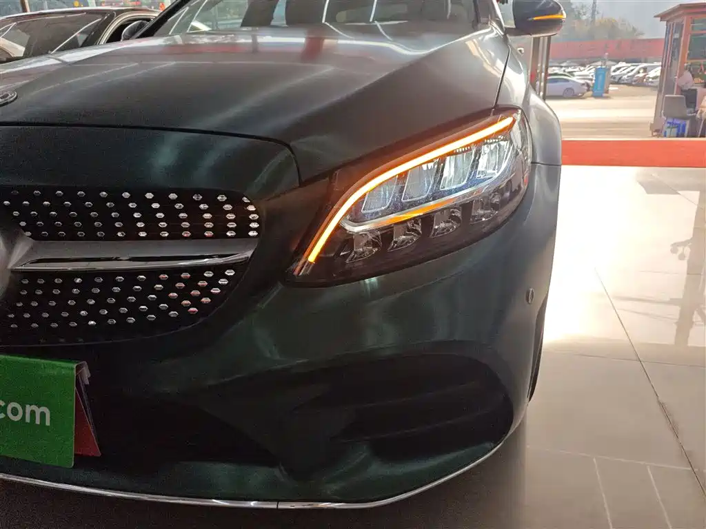 Mercedes-Benz C-Class 2020 C 260 L Sport фото 24