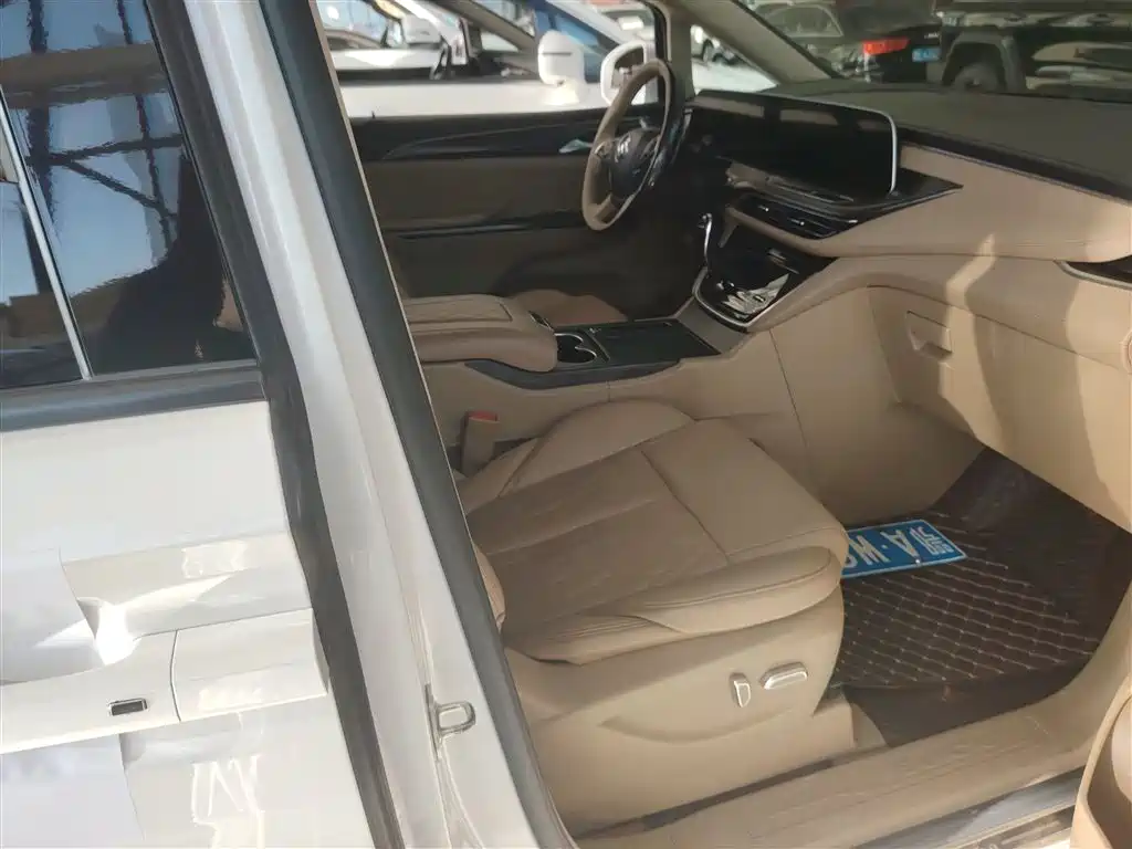 Buick GL8 2020 Model ES Landglory 653T Premium фото 3