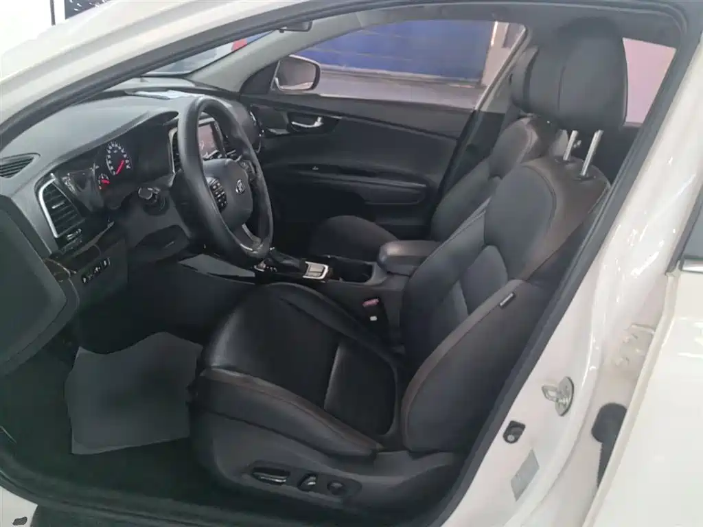 Kia Kaishen 2017 1.8L Automatic GLS фото 14