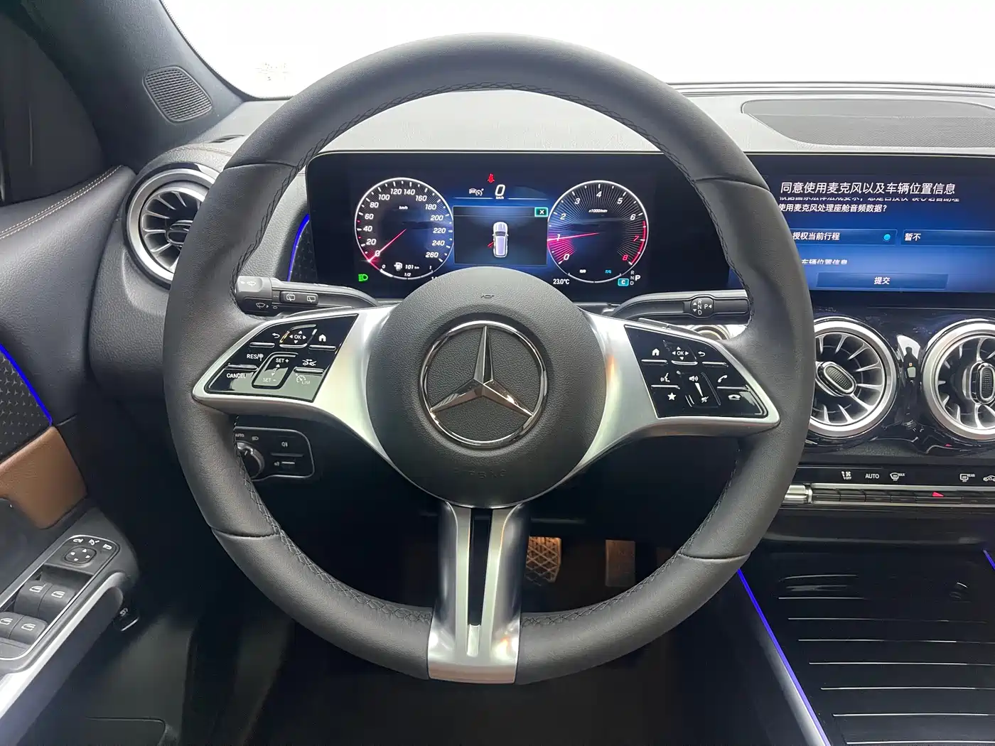 Mercedes-Benz GLB 2024 Facelift GLB 220 Dynamic фото 12