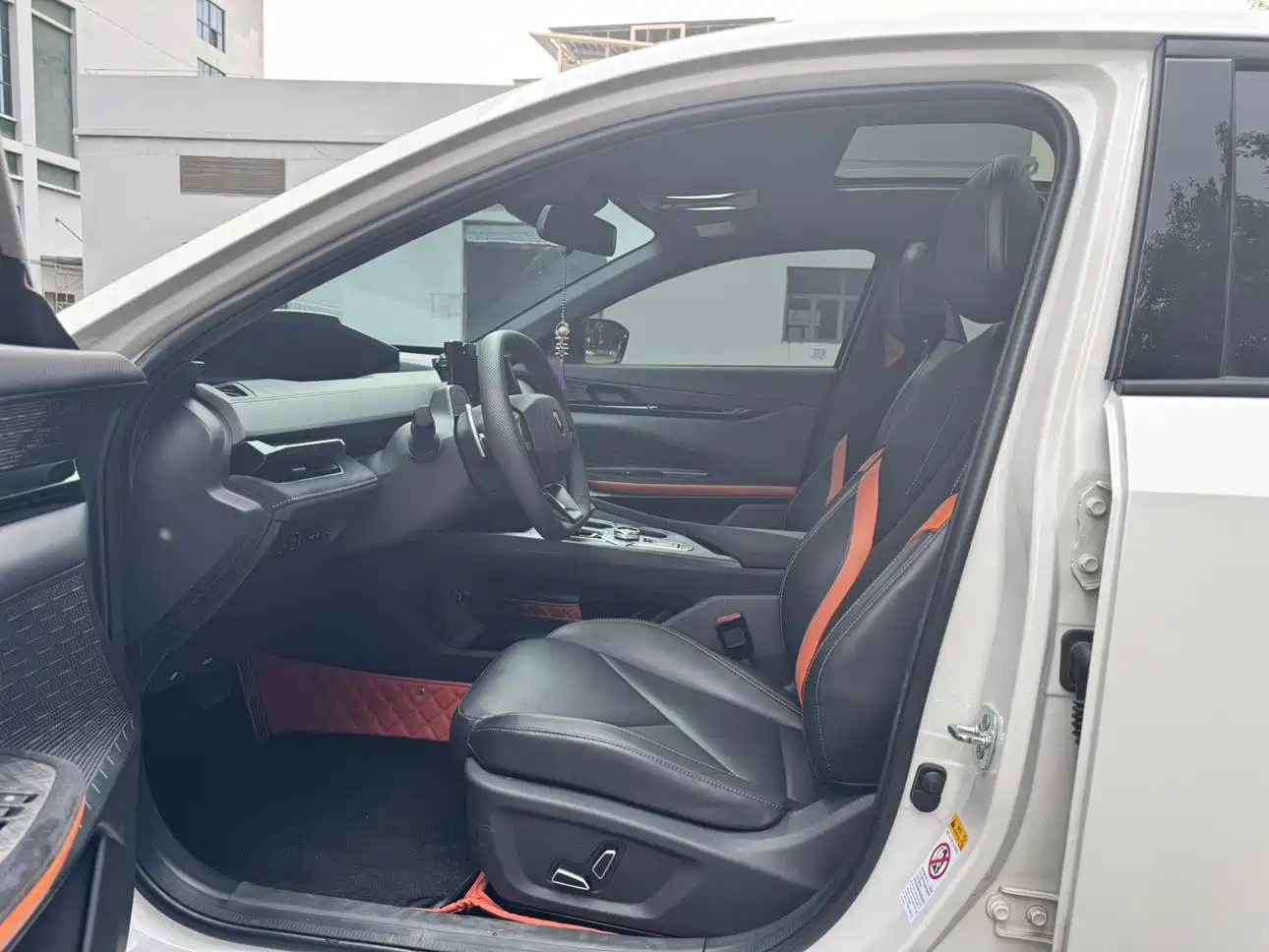 CHANGAN UNI-V