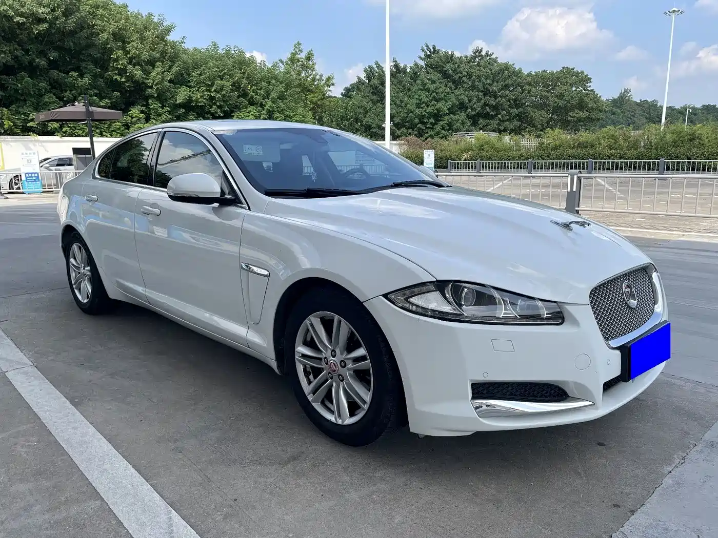 2016 Jaguar XF