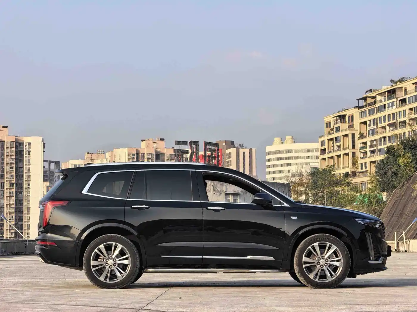 Cadillac XT6 2021 28T 6-Seater AWD Luxury фото 4