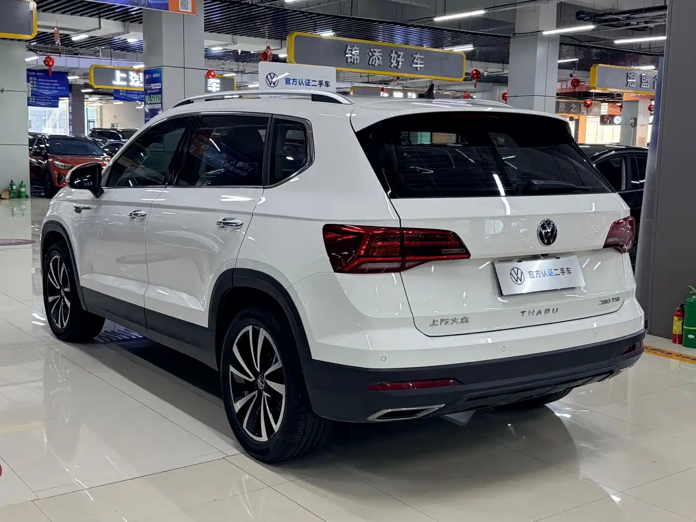 Volkswagen Tharu 2022 280TSI FWD Luxury Edition фото 6
