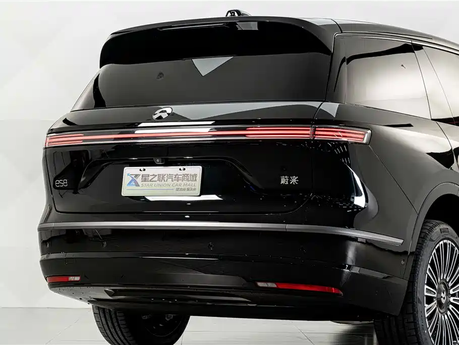 NIO ES8 2026 2025 Model 6-Seat Executive Luxury Edition