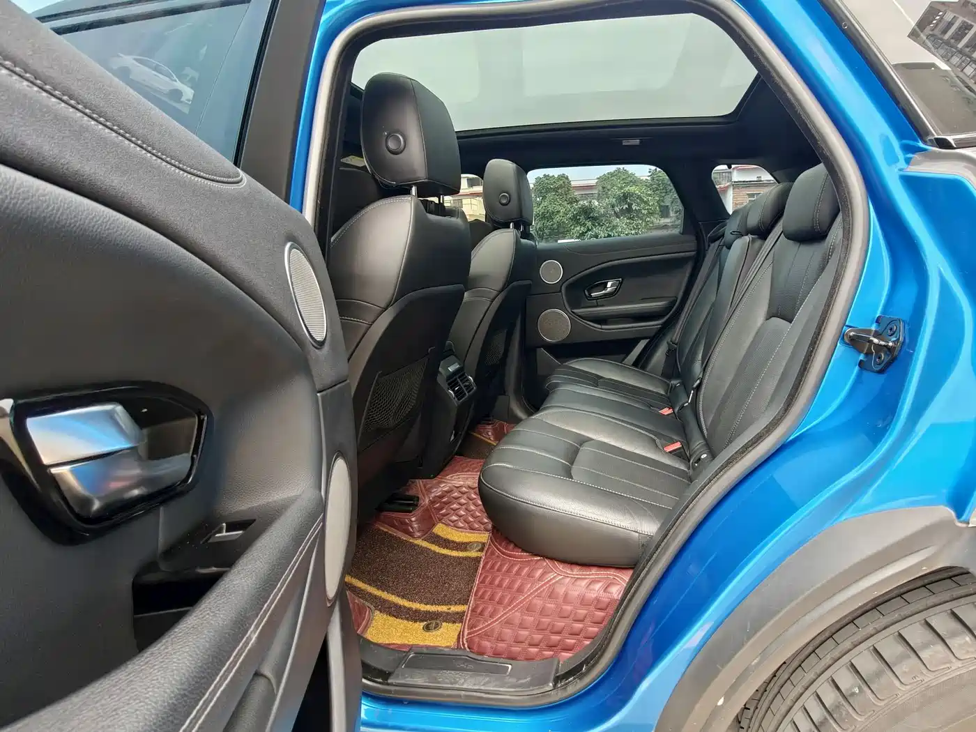 Land Rover Range Rover Evoque 2018 240PS Moraine Lake Blue Limited Edition фото 10