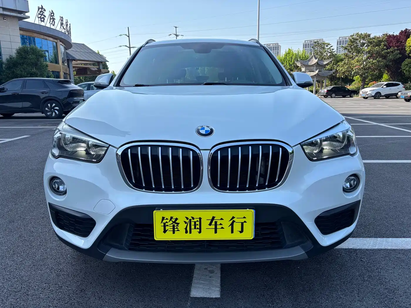 BMW X1 2019 sDrive18Li Fashion Model фото 2