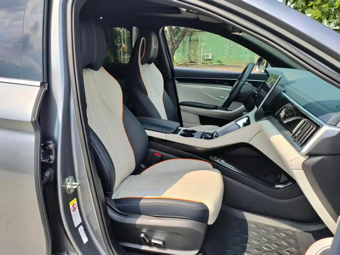 BYD Song PLUS PHEV 2023 Champion Edition DM-i 110KM Flagship фото 10