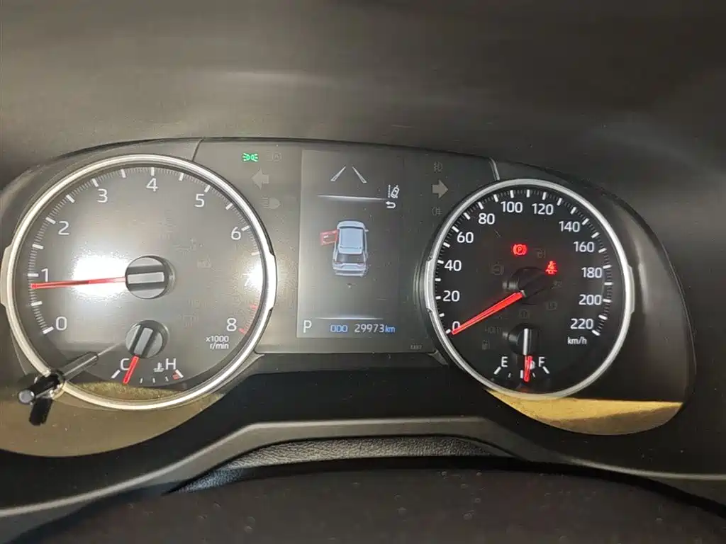 Toyota RAV4 Rongfang 2023 2.0L CVT 2WD Urban Edition фото 8
