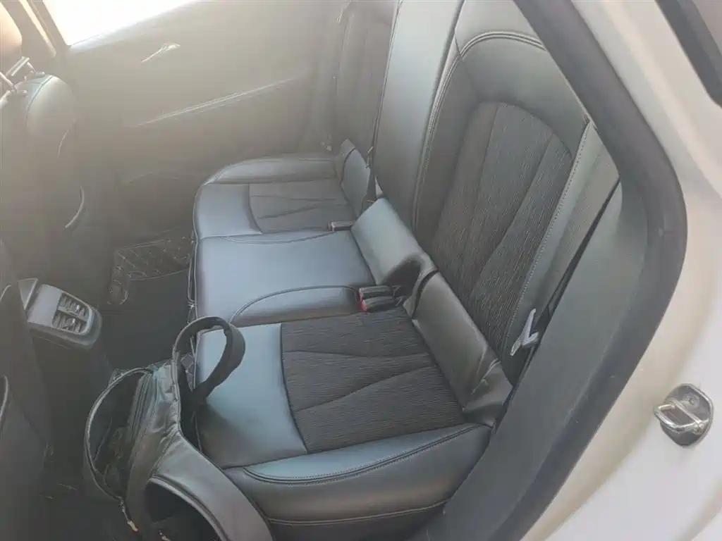 Buick Verano 2017 Sedan 20T DCT Leading фото 17