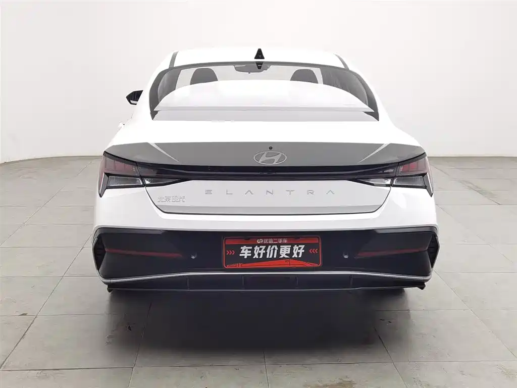 MODERN ELANTRA