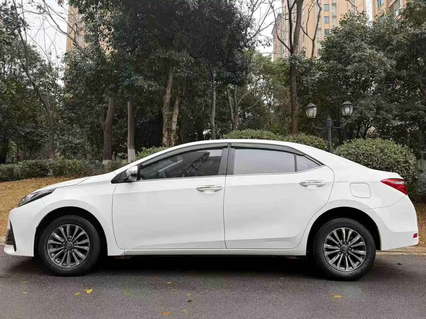 Toyota Corolla 2019 1.2T S-CVT GL-i Elite Edition фото 3