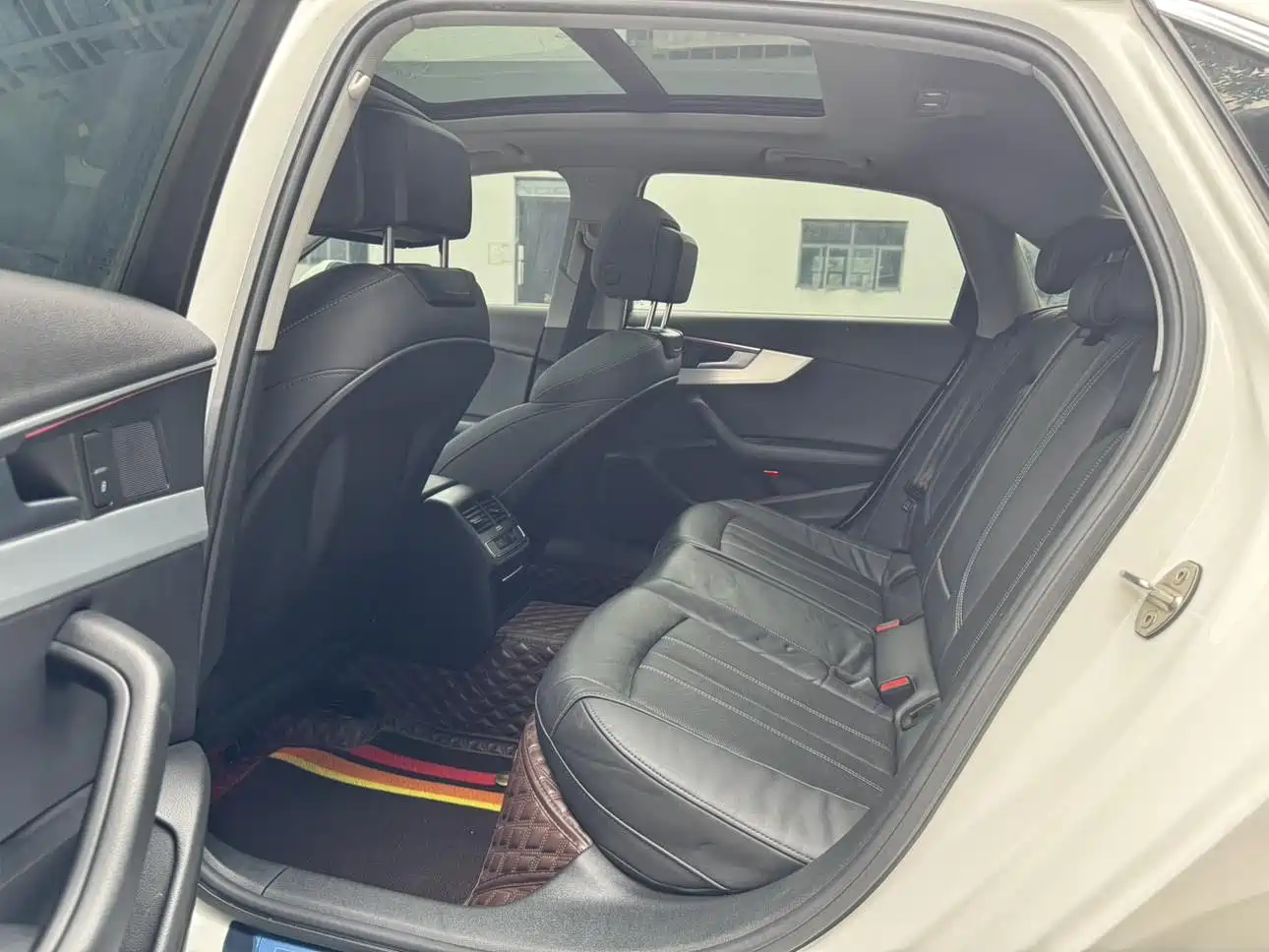 Audi A4L 2020 40 TFSI Fashion Dynamic Edition фото 6